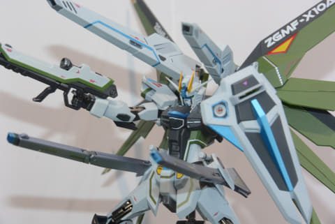 大河原氏の「リアルタイプカラー」の考察が楽しい、「METAL ROBOT魂