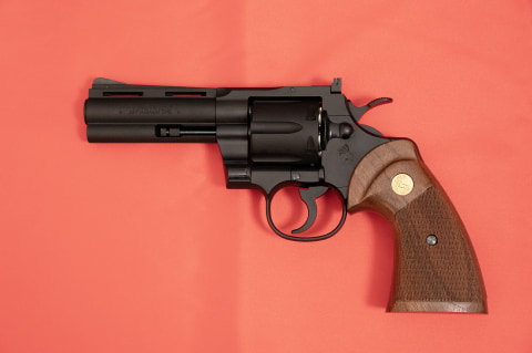 特別企画】タナカ「コルト パイソン Rモデル HW 4インチ」は