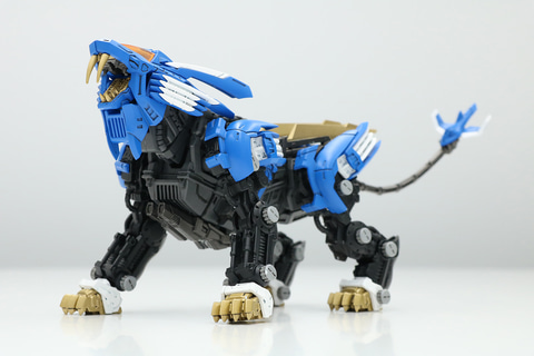 インタビュー】ゾイド「RMZ-001 ブレードライガー」＆「RMZ-002