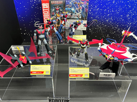 アニメ「グレンダイザーU」より「グレンダイザー」や「マジンガーZ / X
