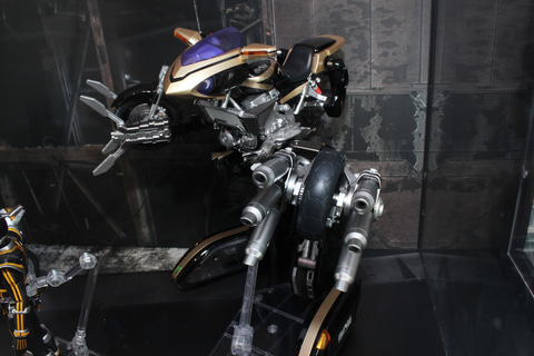 特別企画】「S.H.Figuarts サイドバッシャー」が予約受付中。ビークル