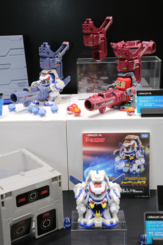 燃え上がれ、ビー魂！ LEGACYSOUL「スーパービーダマン あか