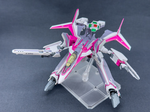 レビュー】「HG 1/100 VF-31C ジークフリード(ミラージュ・ファリーナ