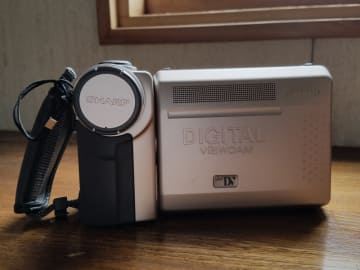 わたしの思い出家電】シャープ「液晶デジタルビューカム ビデオカメラ