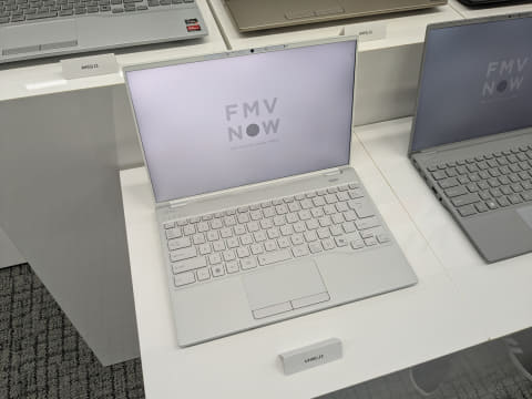 富士通、14型で遂に634gを達成した世界最軽量ノート「FMV Zero」など