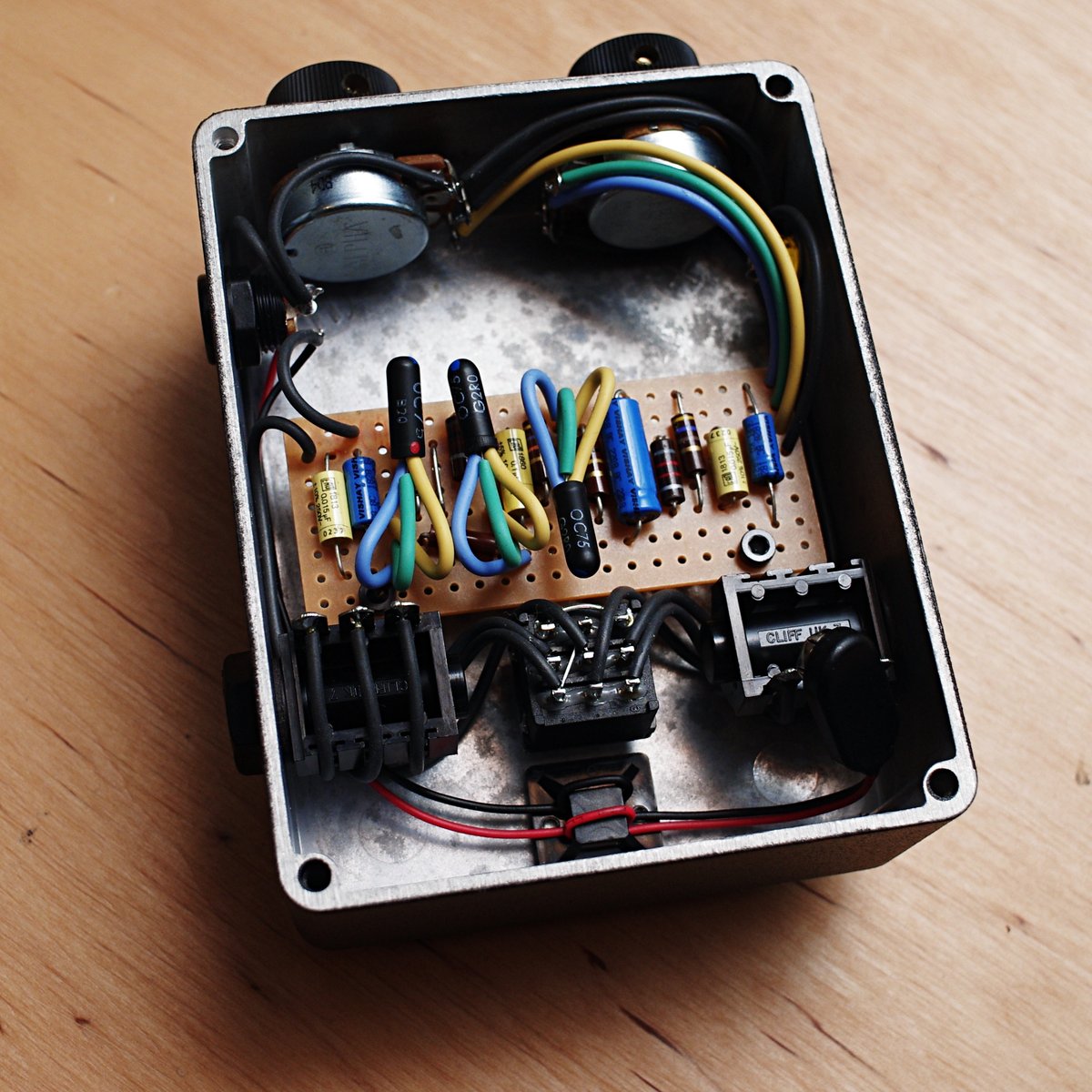 Tonebender MKII - OC75 germanium fuzz | blue colander stompboxes