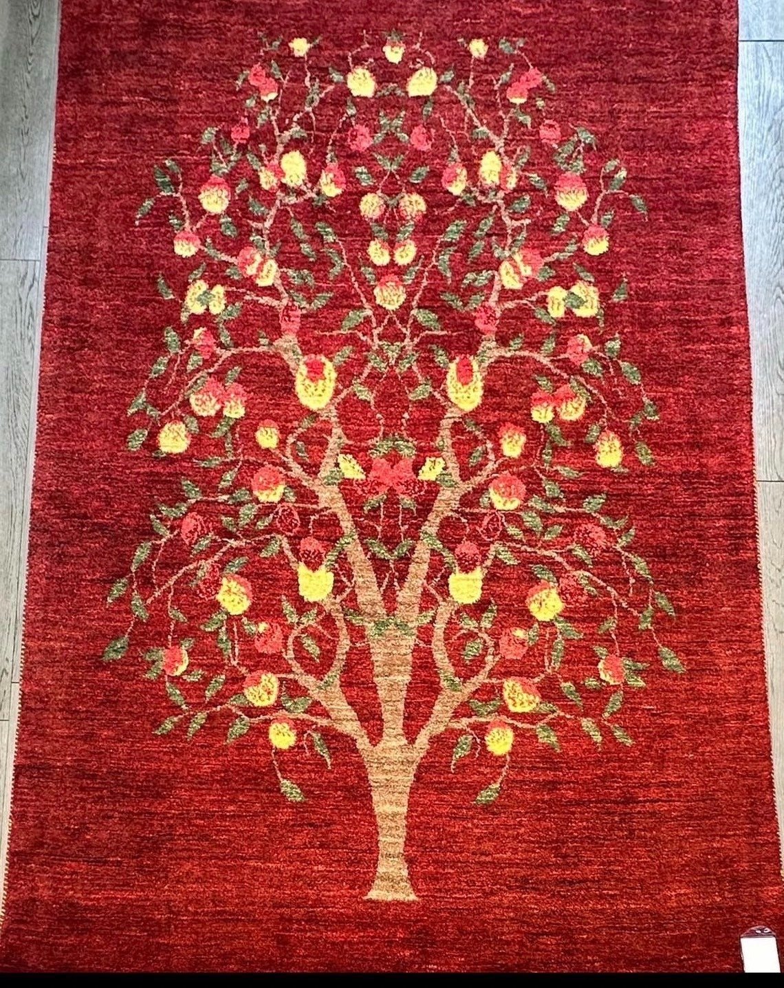 生命の樹−未来を照らすお守りの絨毯−①｜三方舎書斎gallery