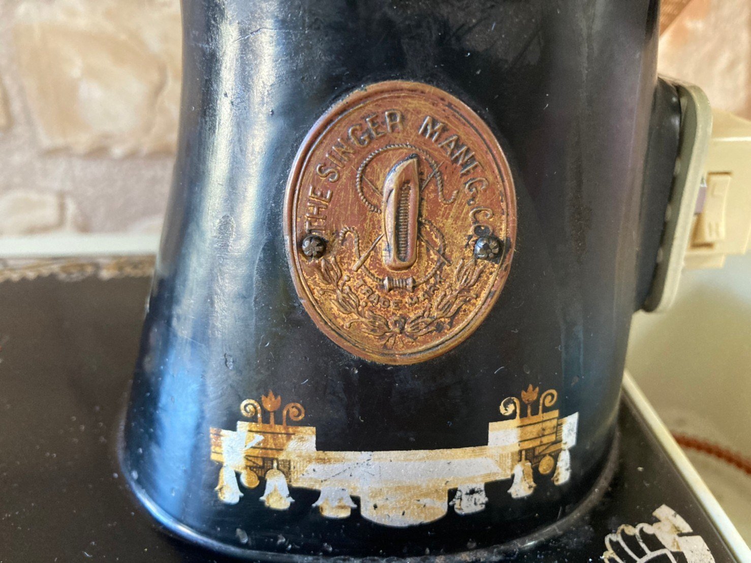 ミシン紹介】SINGER(シンガー)アンティークミシン スフィンクス柄