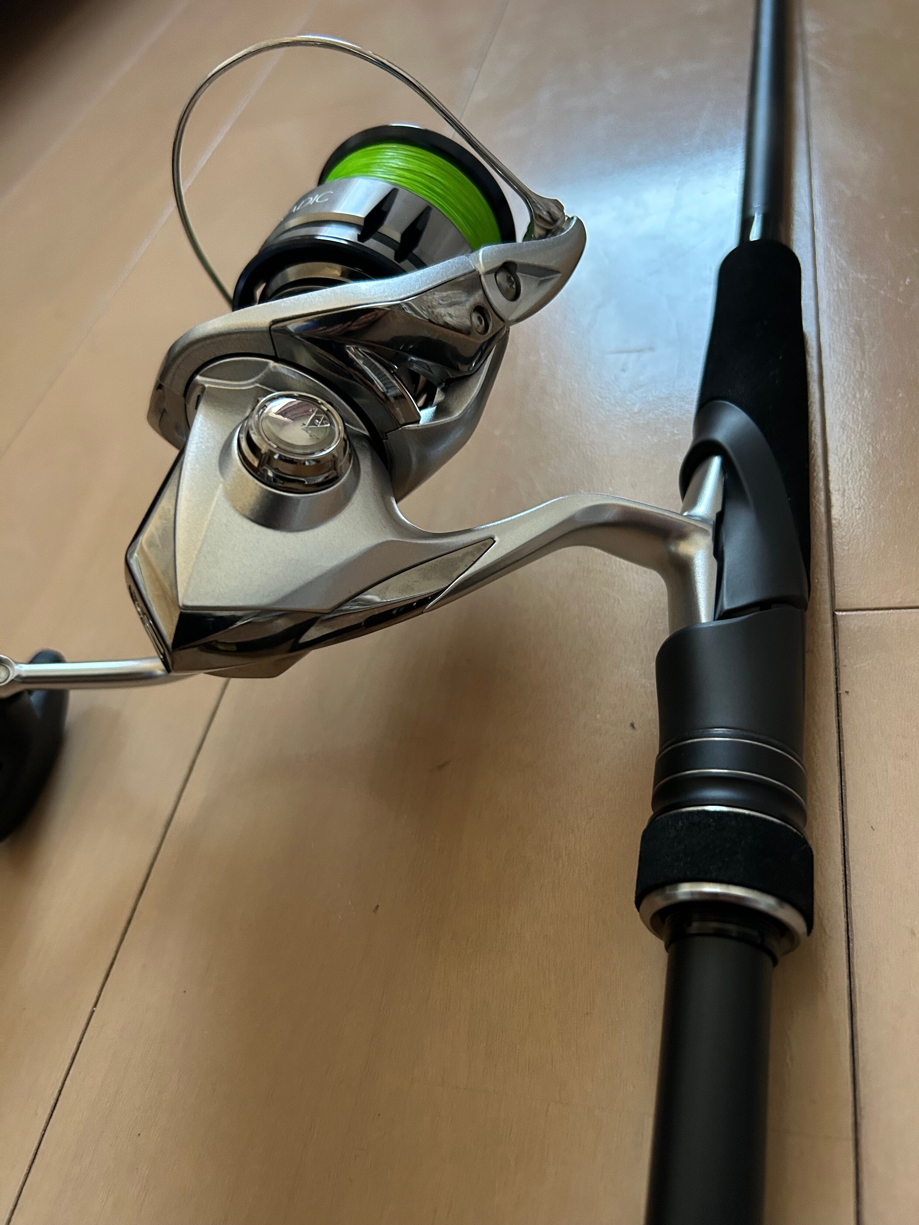 シマノの新ロッド、23ディアルーナs100MHとストラディック