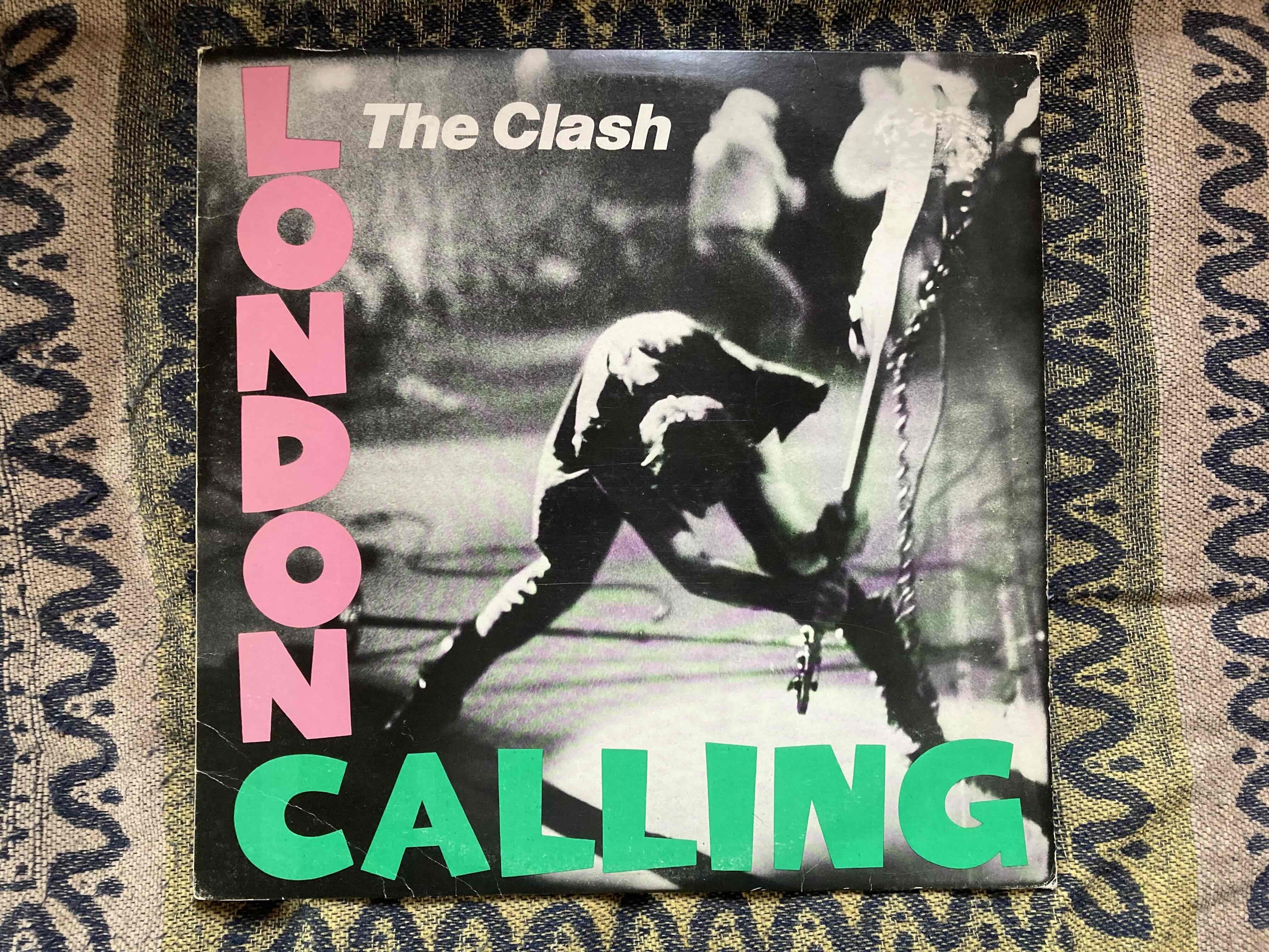 洋書 The Clash - Prologue by Bob Curan 洋書 The Clash - Prologue