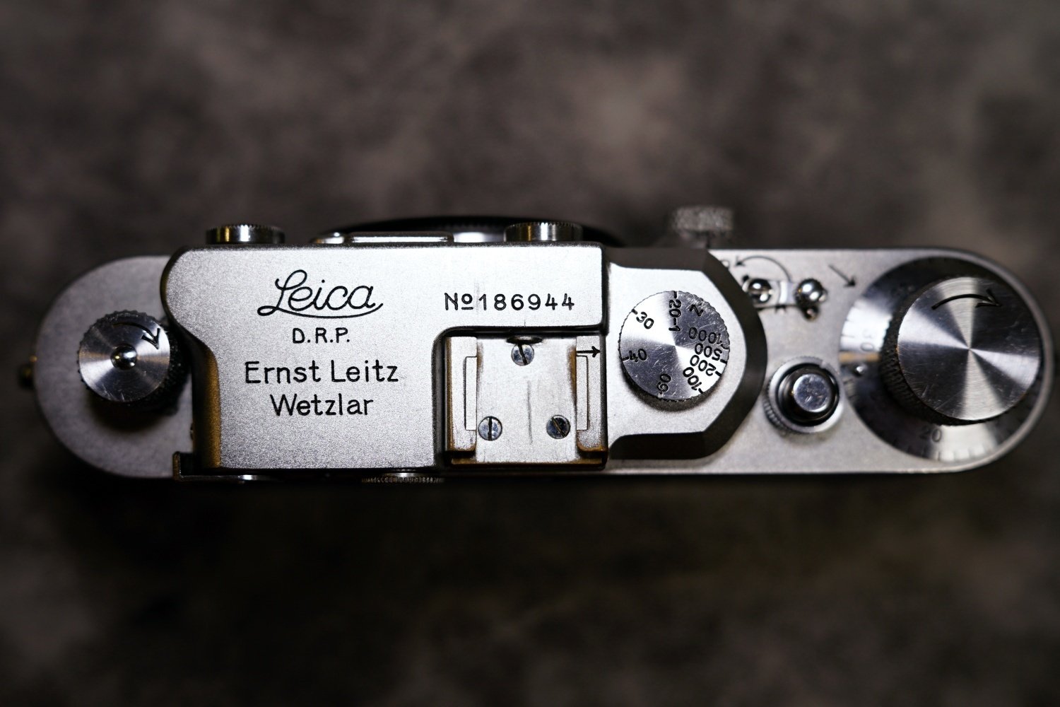 42．デンマークから渡ってきたバルナックライカ － LEICA IIIa＜カメラ