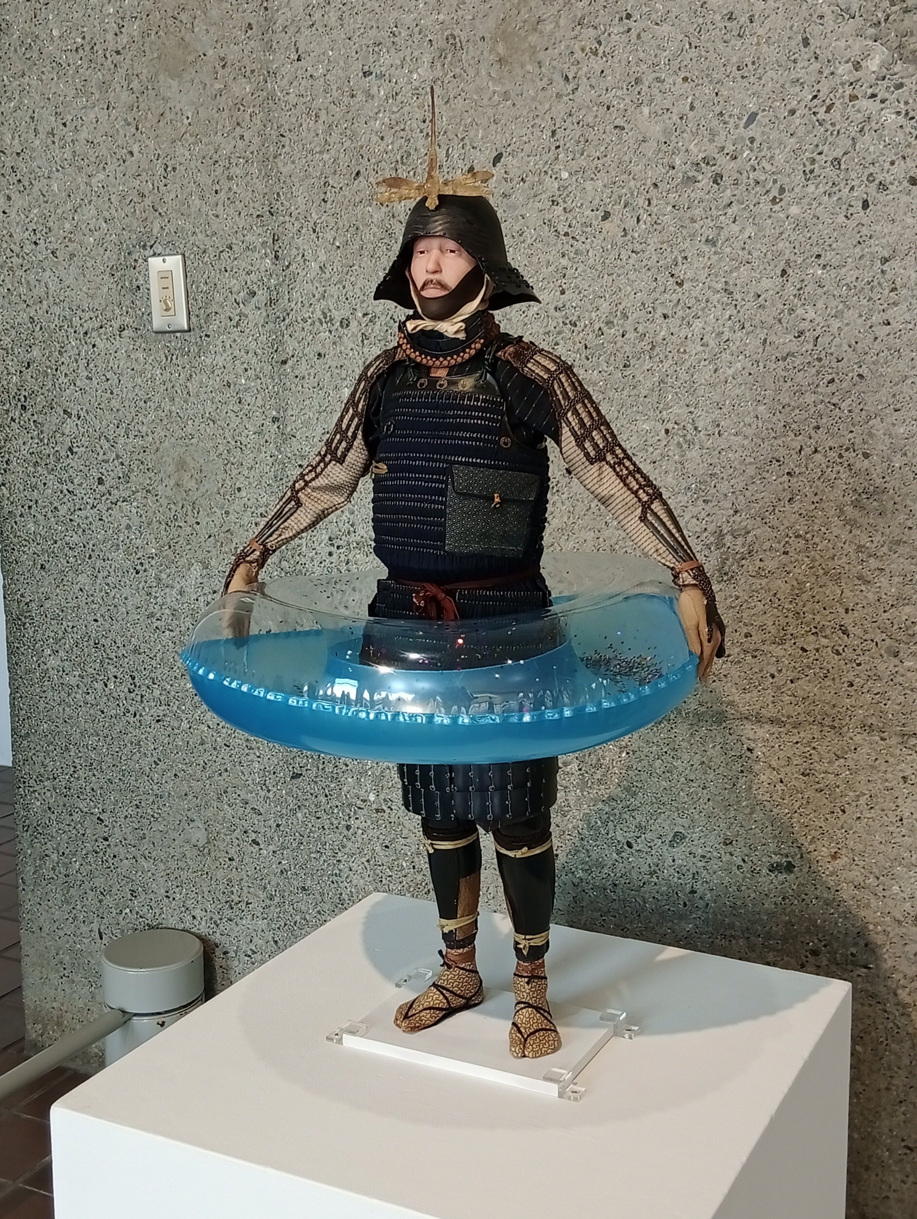 野口哲哉 鎧を着て見る夢 -ARMOURED DREAMER-」（箱根彫刻の森美術館