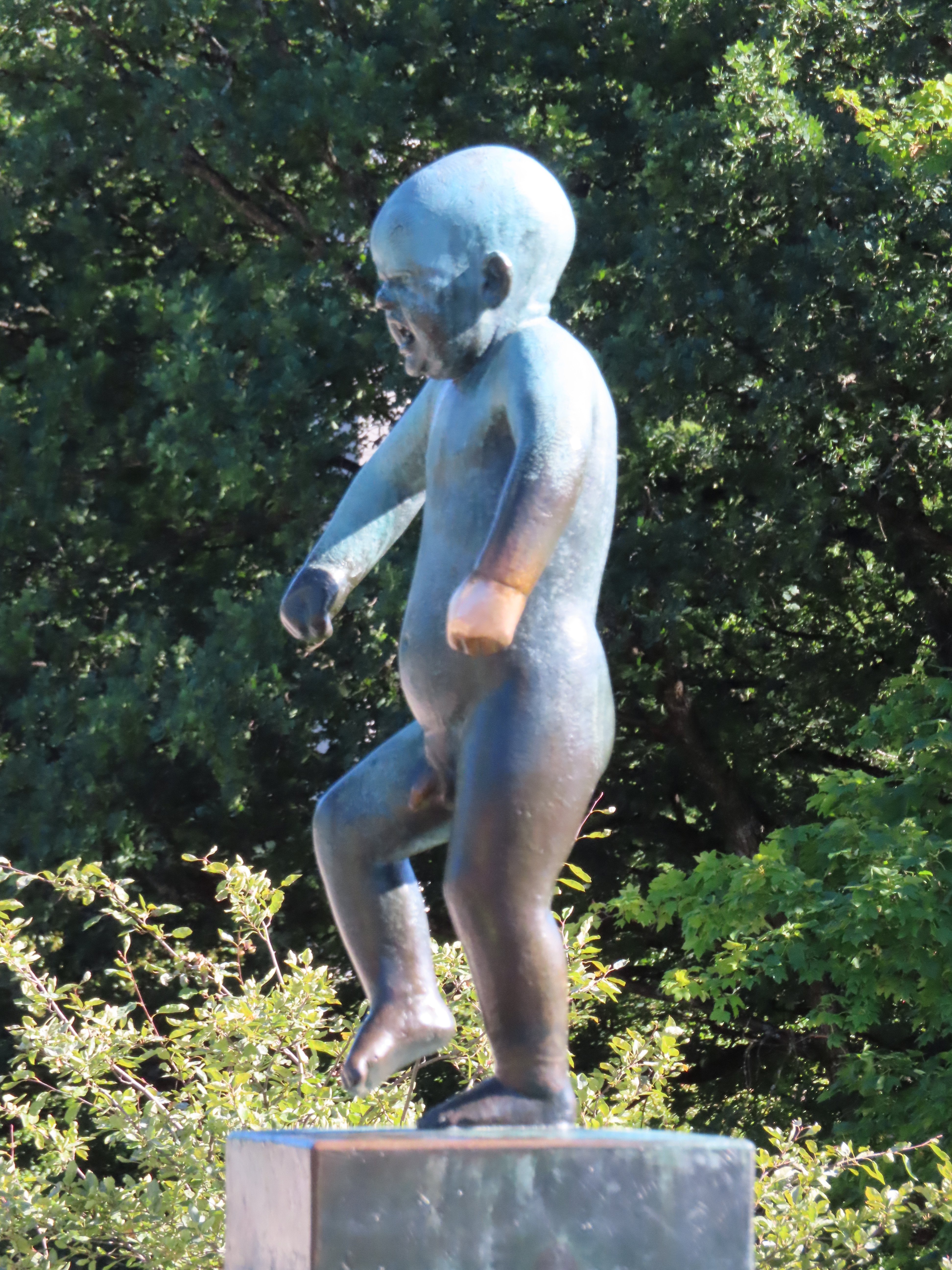 謎の彫刻群（ノルウェー、その1）（2024年8月）｜wanderer