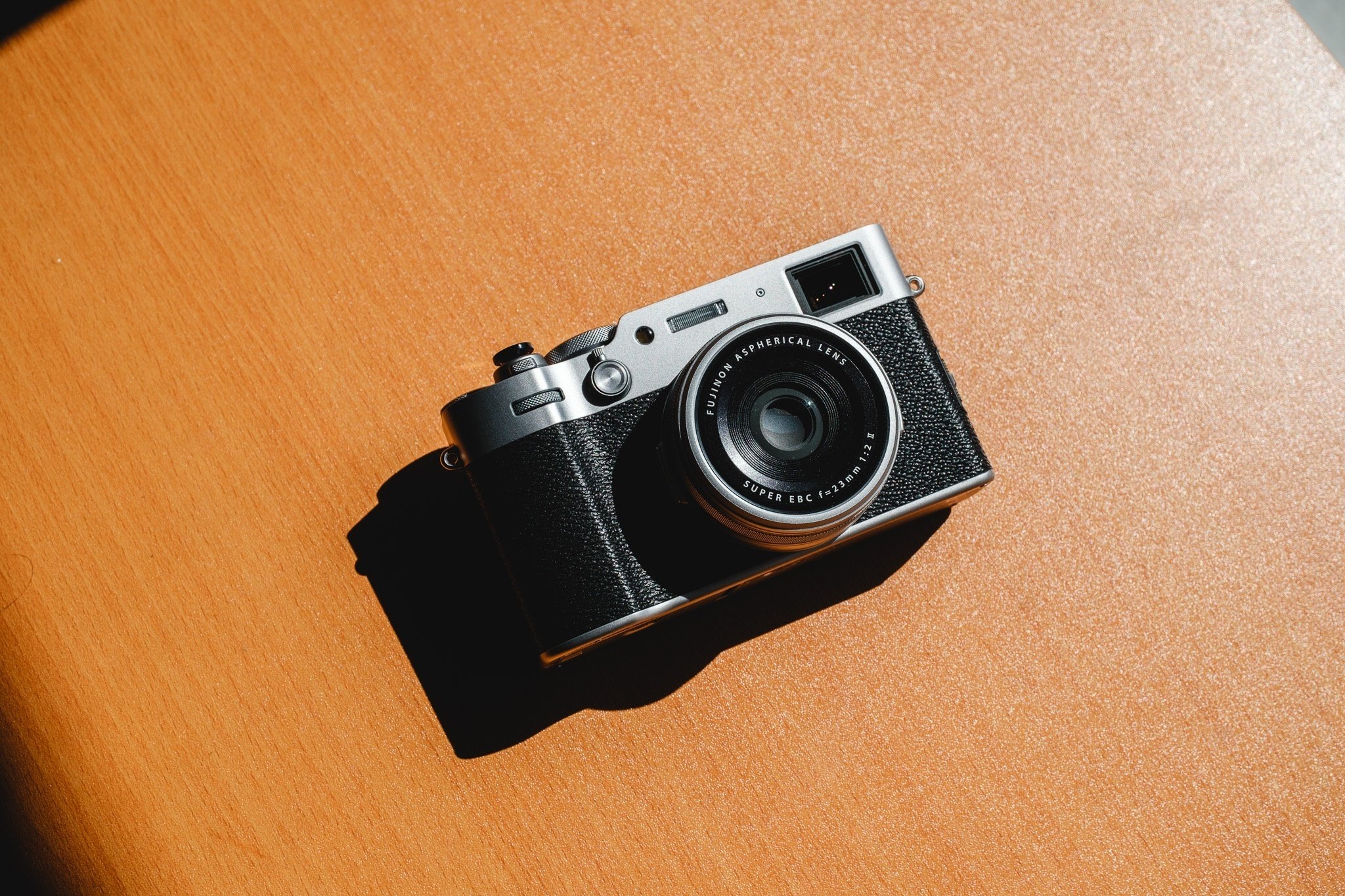 作例写真30枚】X100VI レビュー 正統進化した高級コンデジの魅力