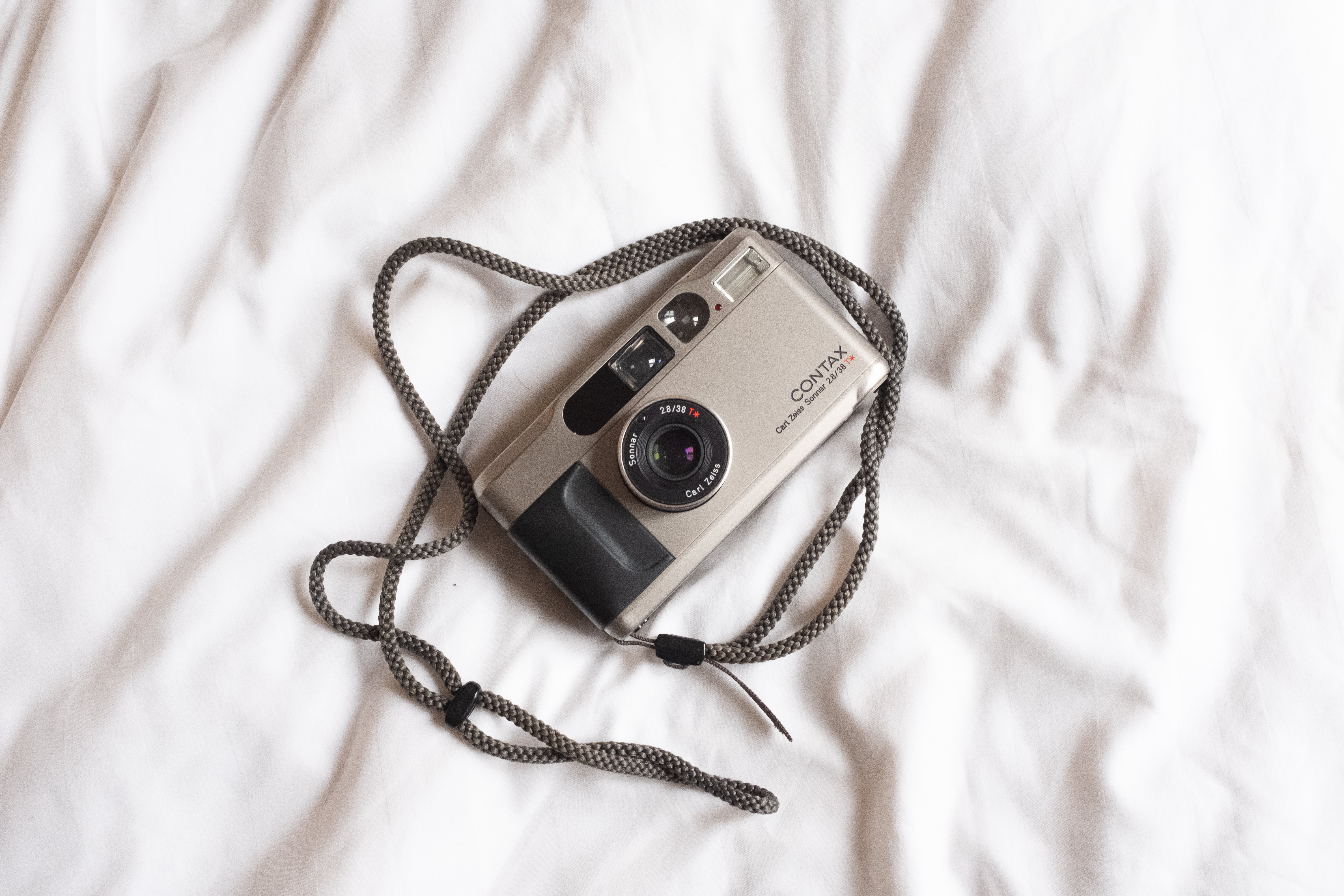 CONTAX T2は独特の描写が魅力的だが万人にお勧めできない2つの理由