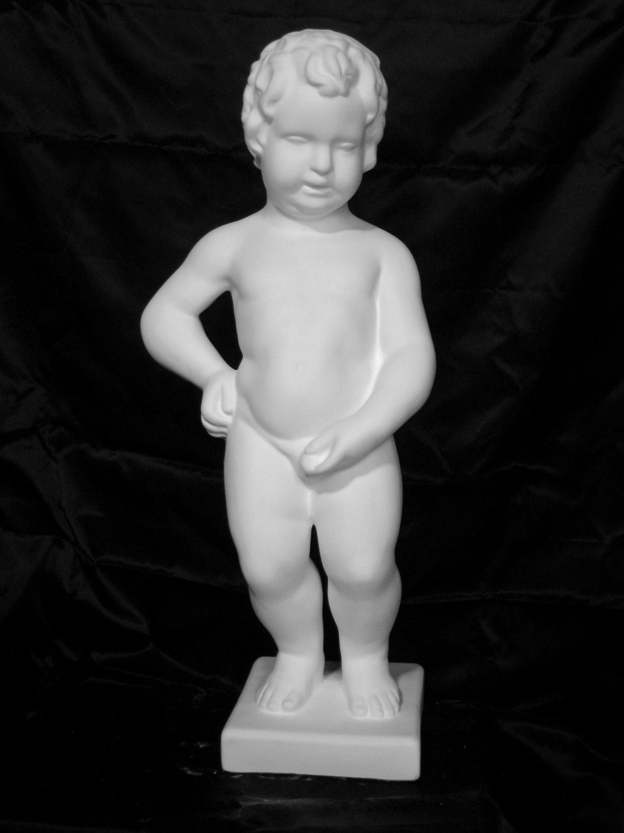 N-046 小便小僧｜石膏像ドットコム（脇本）