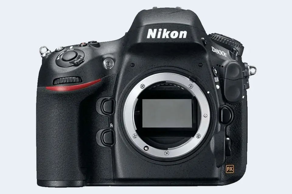 Nikon D800E: what is the pixel size?
