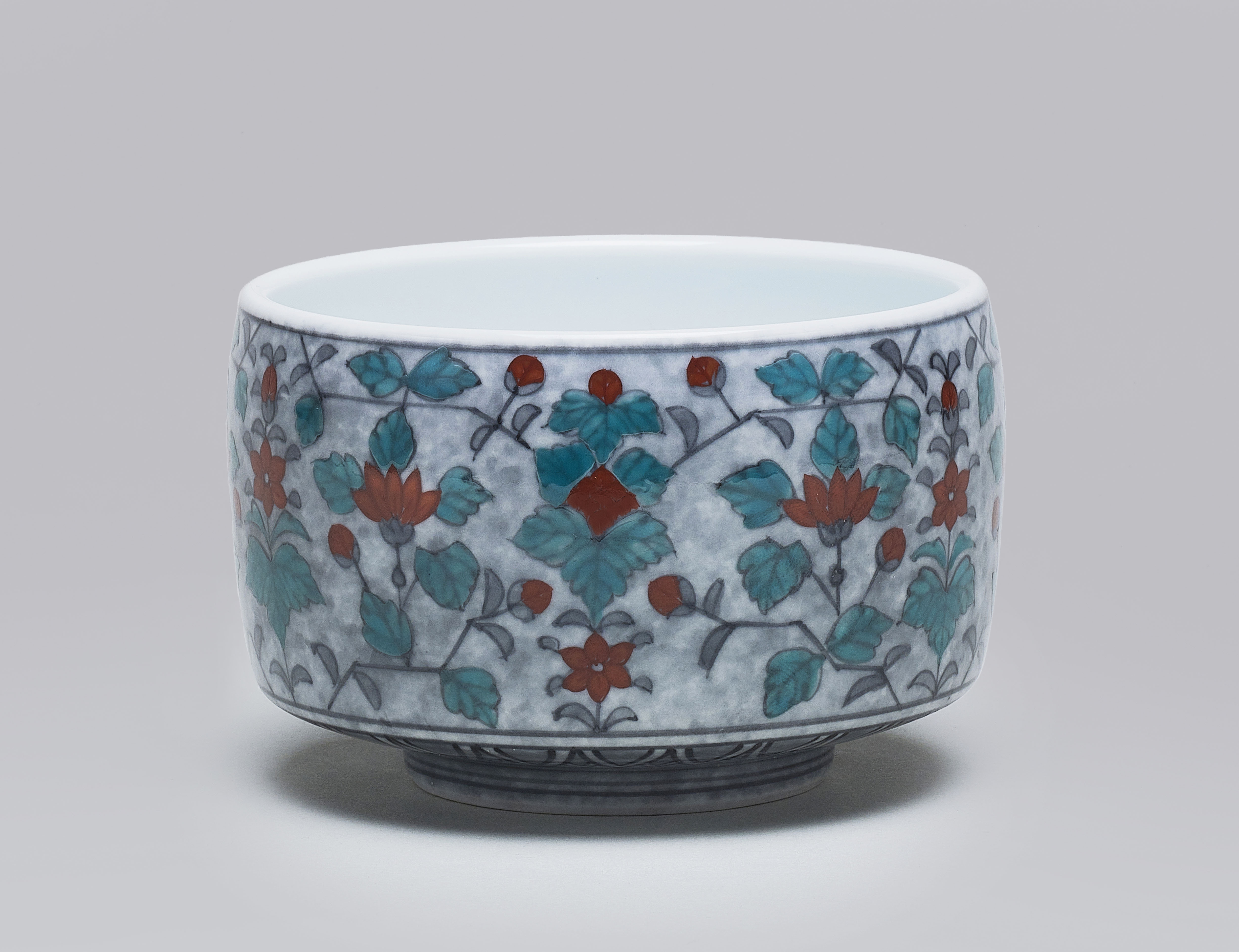 十三代 今泉今右衛門『 「色鍋島緑地草花文茶碗」』 | 陶芸作品（作家