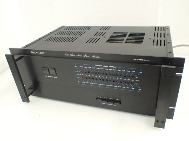 高額買取実施中!!】パワーアンプ SAE 2400L