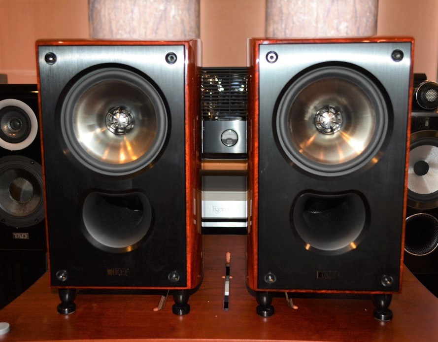 販売終了： 中古品：KEF XQ10 Maho ブックシェルフスピーカー 中古品