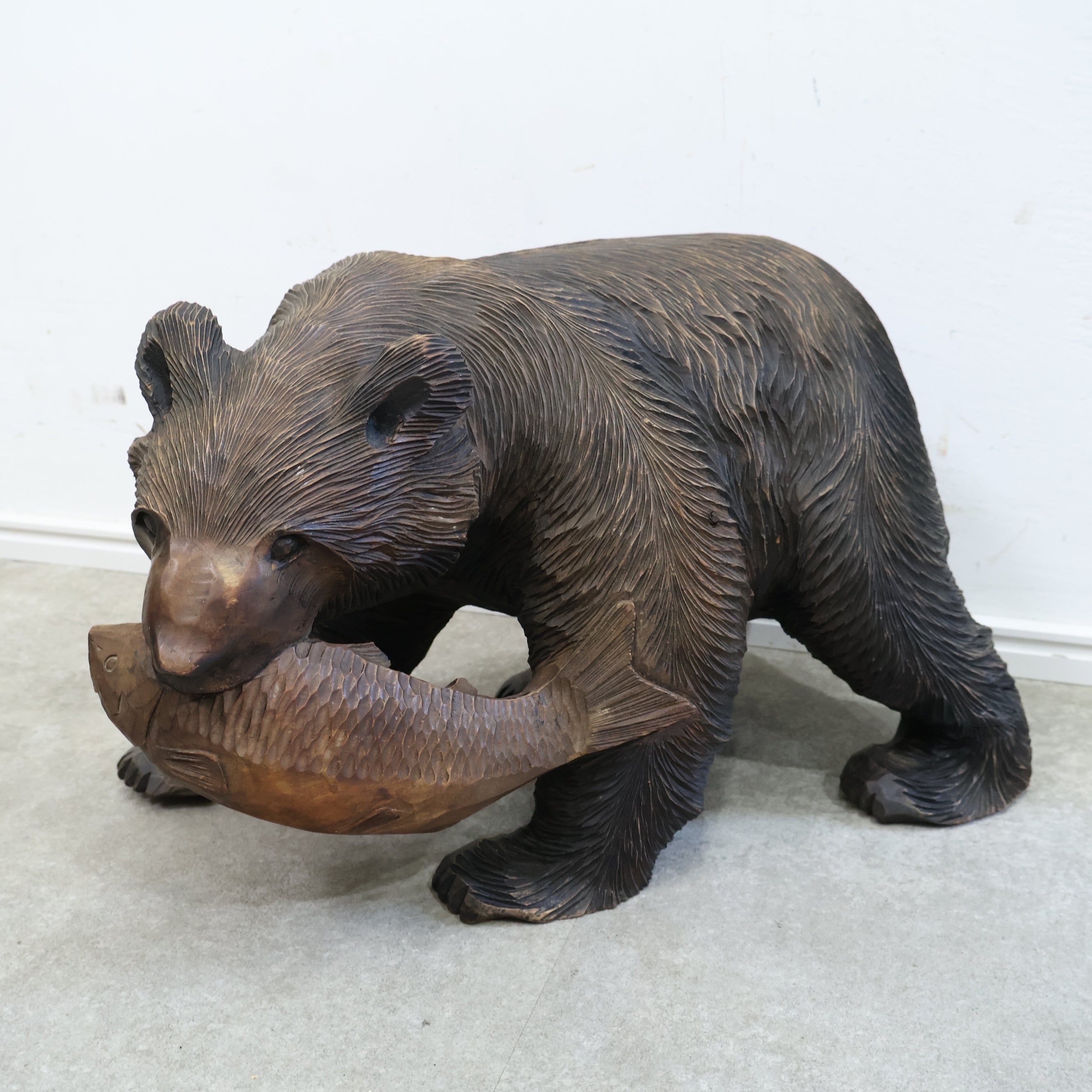 大きい木彫りの熊 – バナルオンラインショップ（BANUL）の通販ならBANUL