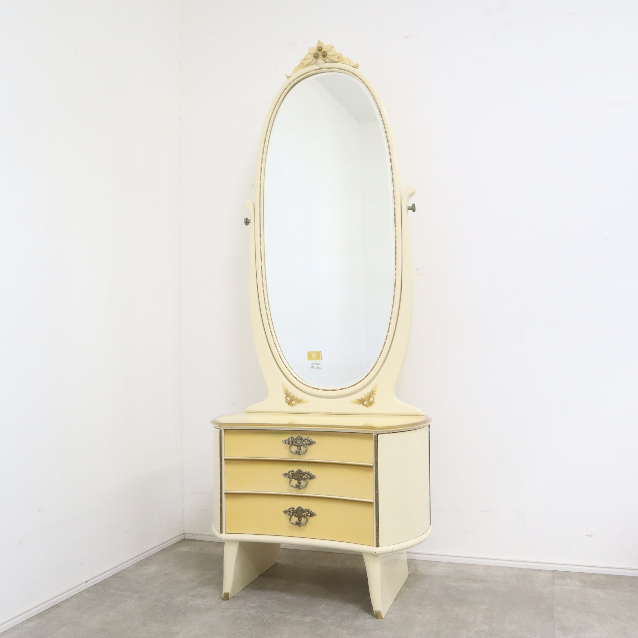 27ED4DE4-31B3-4651-A68E-