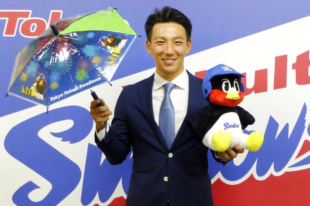 ヤクルト・嶋、新天地で「力になれるように頑張ります」 – BASEBALL KING