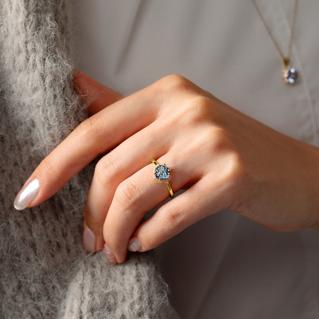 ビズー公式】タンザナイト×ダイヤモンド K18/PTリング・ルミリエム