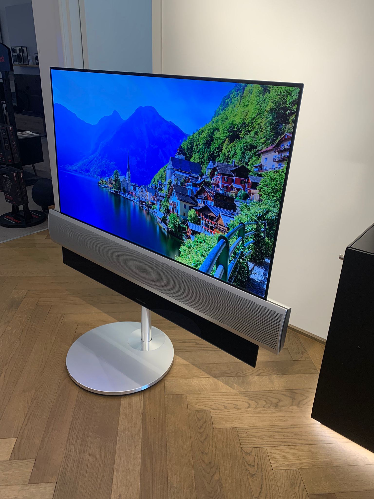 Bang & Olufsen Beovision Eclipse 55