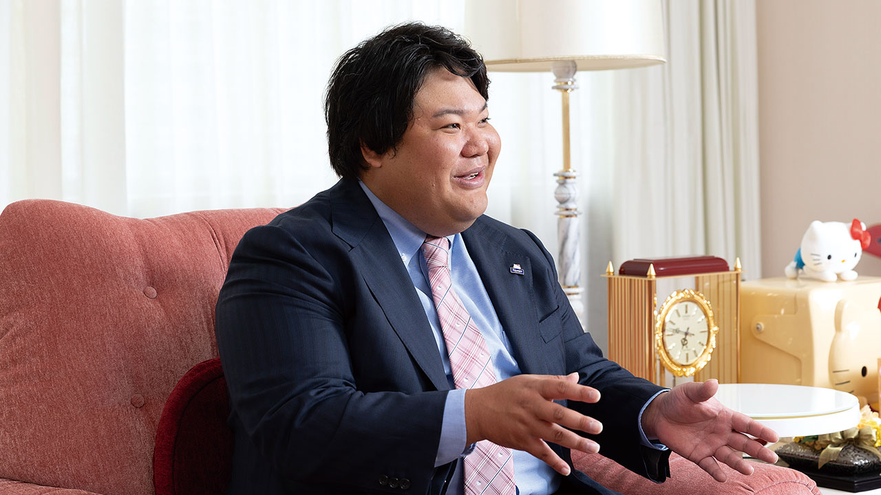 サンリオ辻朋邦社長「もうキティだけに頼らない」：日経ビジネス電子版