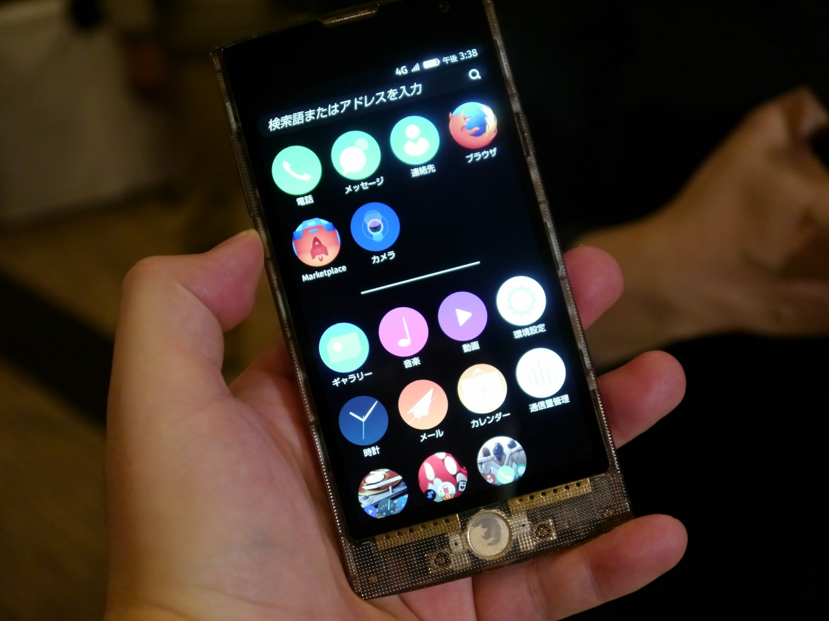 日本初のFirefox OSスマホ「Fx0（LGL25）」速攻レビュー、「MEDIA SKIN