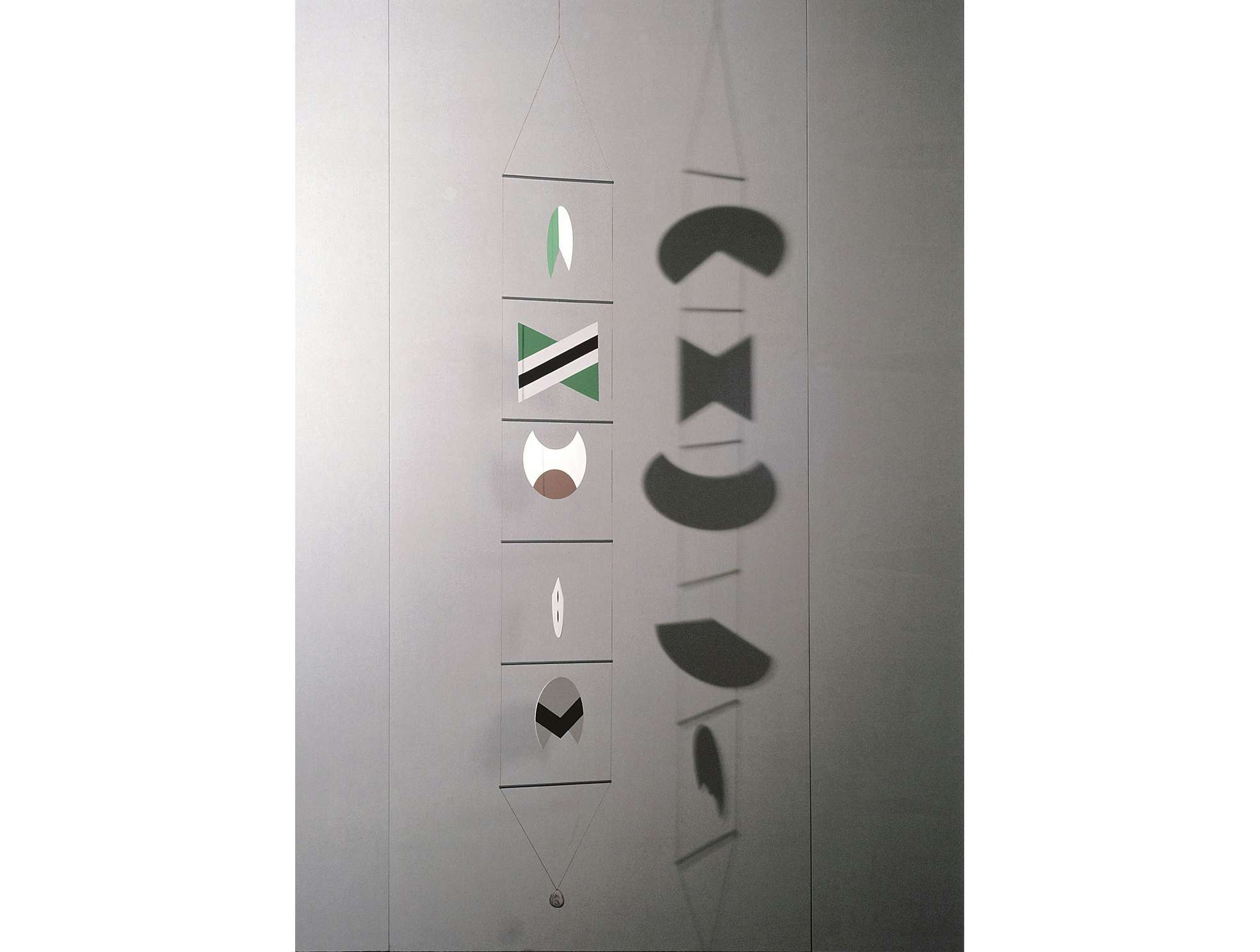 様々な肩書きを持つ稀代の表現者。ブルーノ・ムナーリの日本最大となる