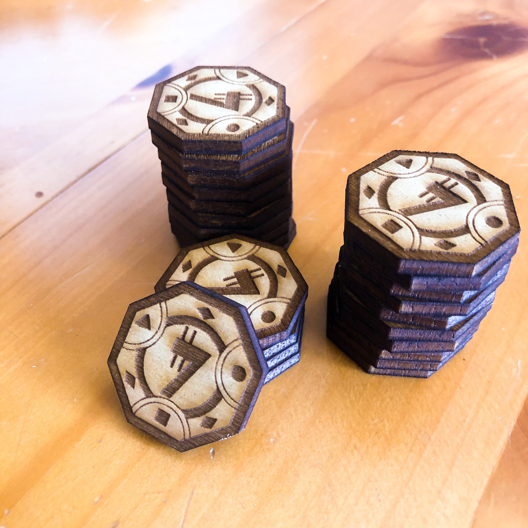 sabacc-star-wars-wood-credit-