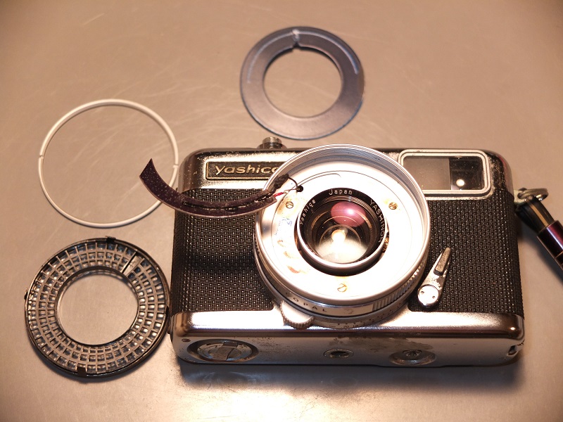 わたしのカメラ三昧 第26回 「Yashica Half 17（ソーラー電卓の光電池