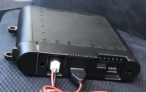 ユピテル マルチバッテリー「OP-MB4000」の取り付け、使い方