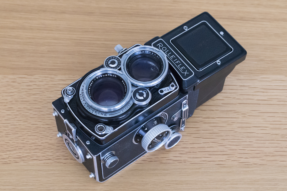 二眼レフカメラRolleiflex 2.8D Xenotarのレビューと作例を紹介