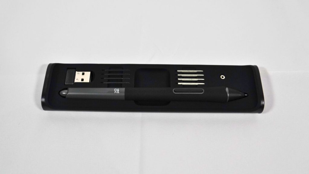 XPPen】Artist Pro 16(Gen2) – 2.5Kで広々とした作業スペースを確保