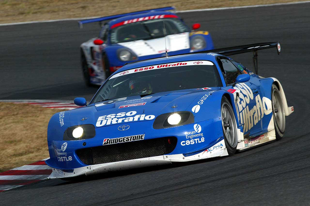 2003年のエッソウルトラフロー・スープラ（脇阪寿一／飯田章