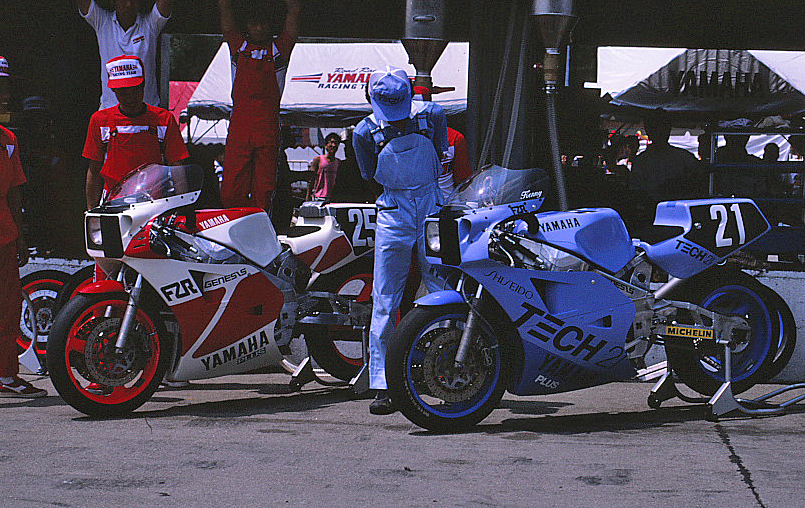 RACERS重版出来記念】かくして“TECH21”チームは走り出した。ヤマハ