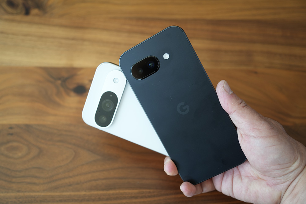 Google Pixel 9aはPixel 9よりお買い得か、使い比べてみた | 日経