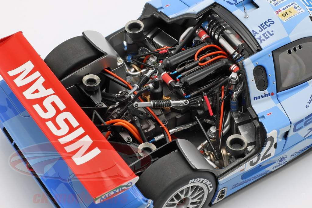 Top class, just great: Nissan R390 GT1 in 1:18