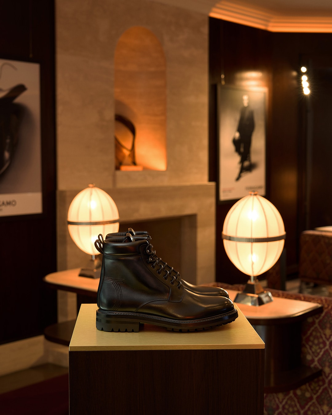 トラメッザ シューズ｜熟練のクラフツマンシップ｜フェラガモ JP