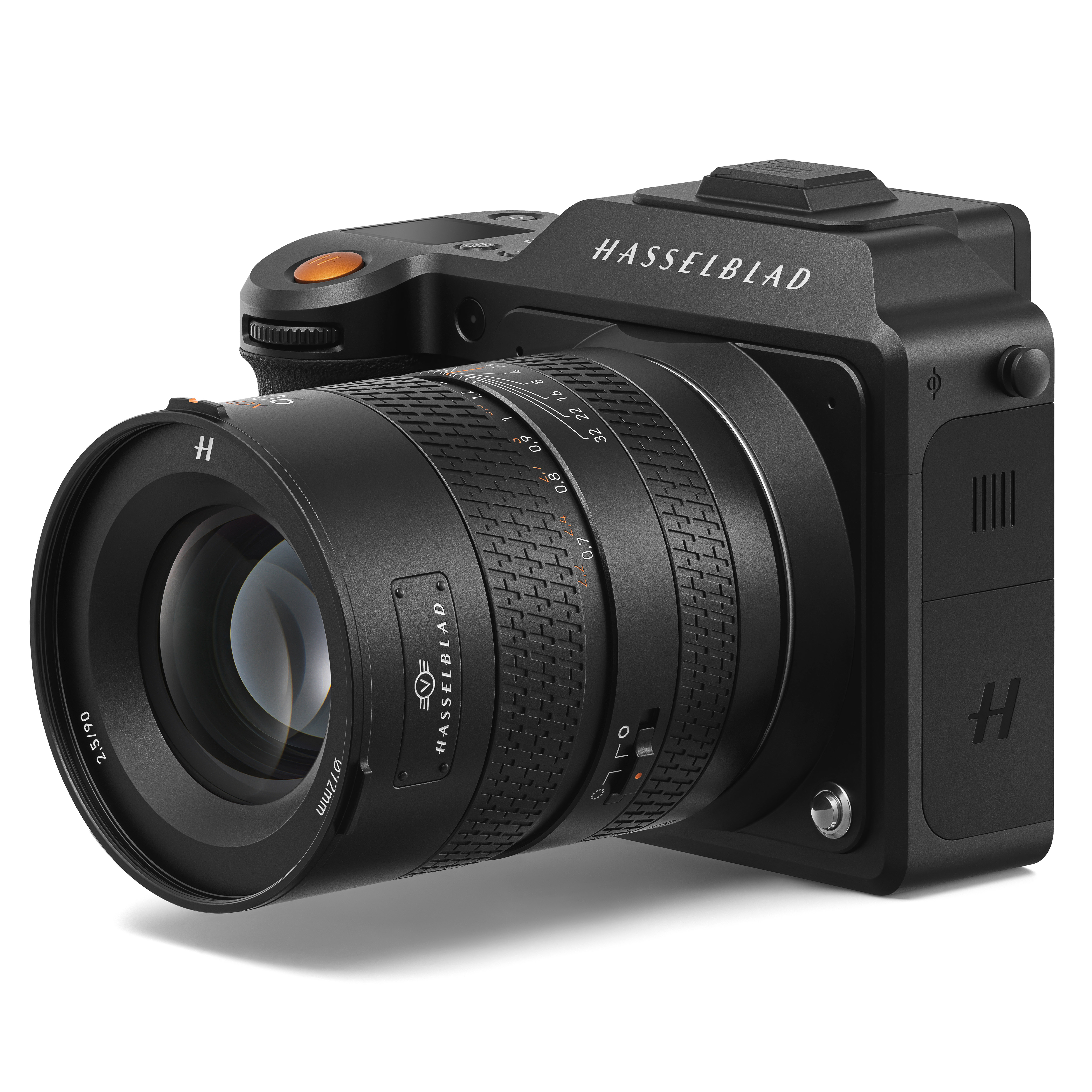 HASSELBLADがフラッグシップカメラの新製品と 刷新された3機種のレンズ