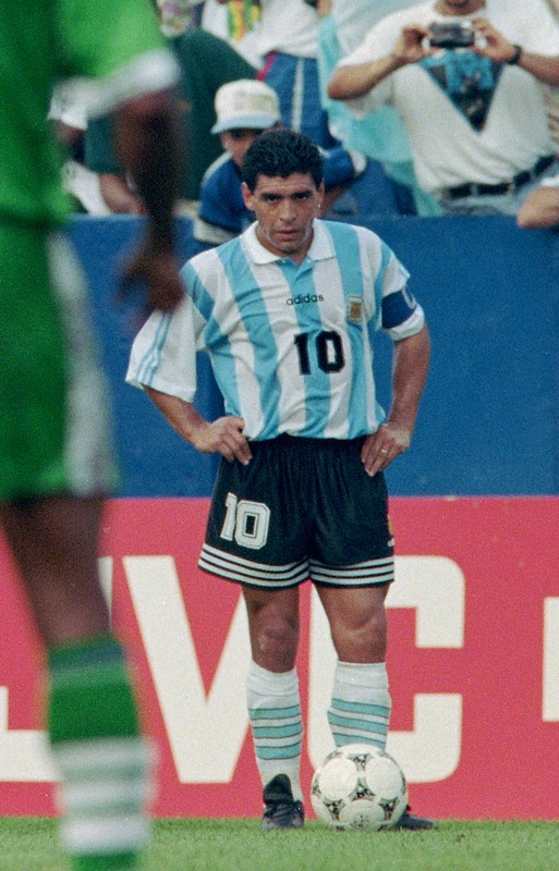 ディエゴ・マラドーナさん死去 60歳 サッカー界の「レジェンド」 [写真