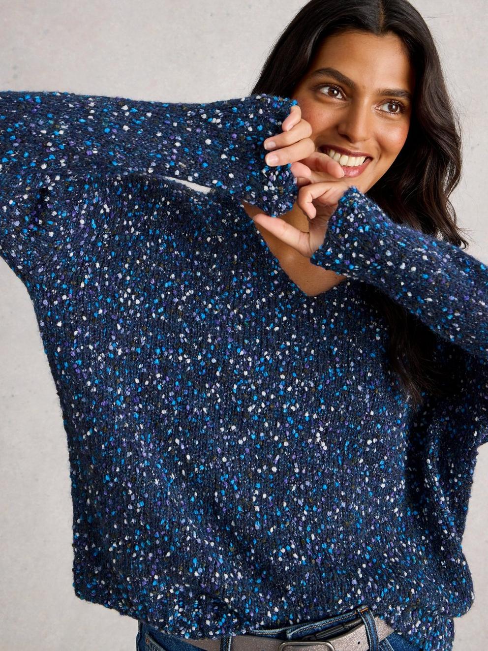 V NECK TEXTURED JUMPER in DARK NAVY | White Stuff