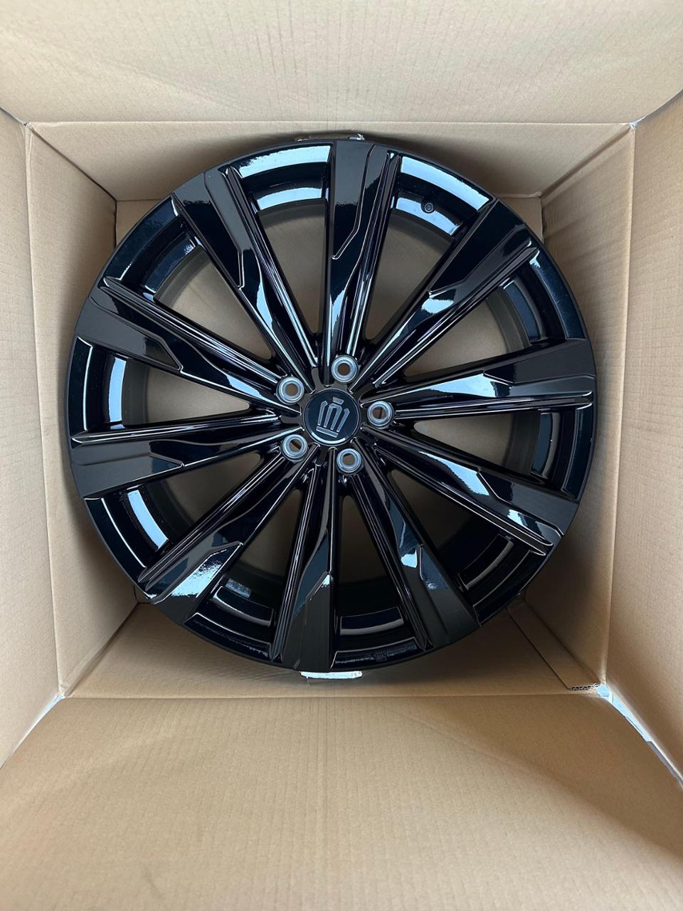 トヨタ(純正) トヨタ純正アルミホイール のパーツレビュー | クラウン