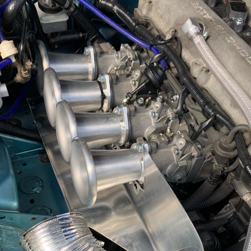 トヨタ(純正) AE101用4連スロットル のパーツレビュー | ロードスター