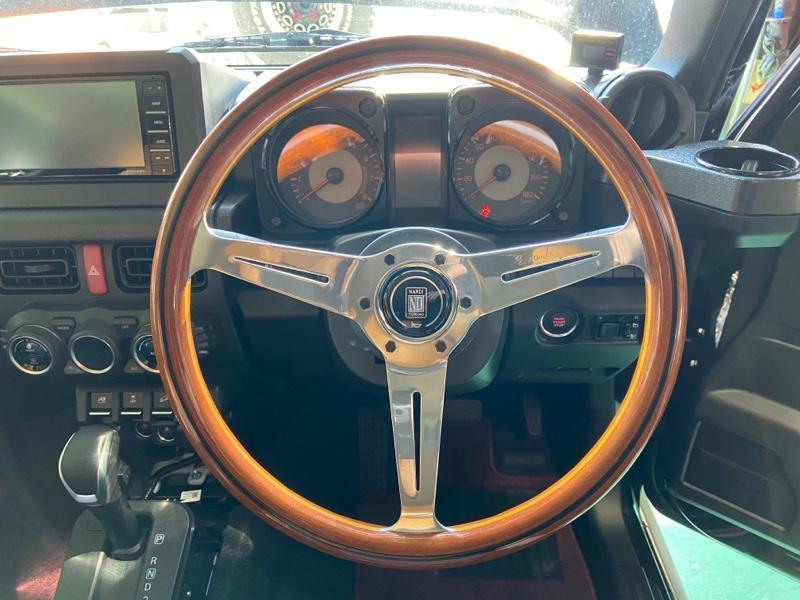 NARDI CLASSIC WOOD Vite ウッド＆シルバースポーク のパーツレビュー