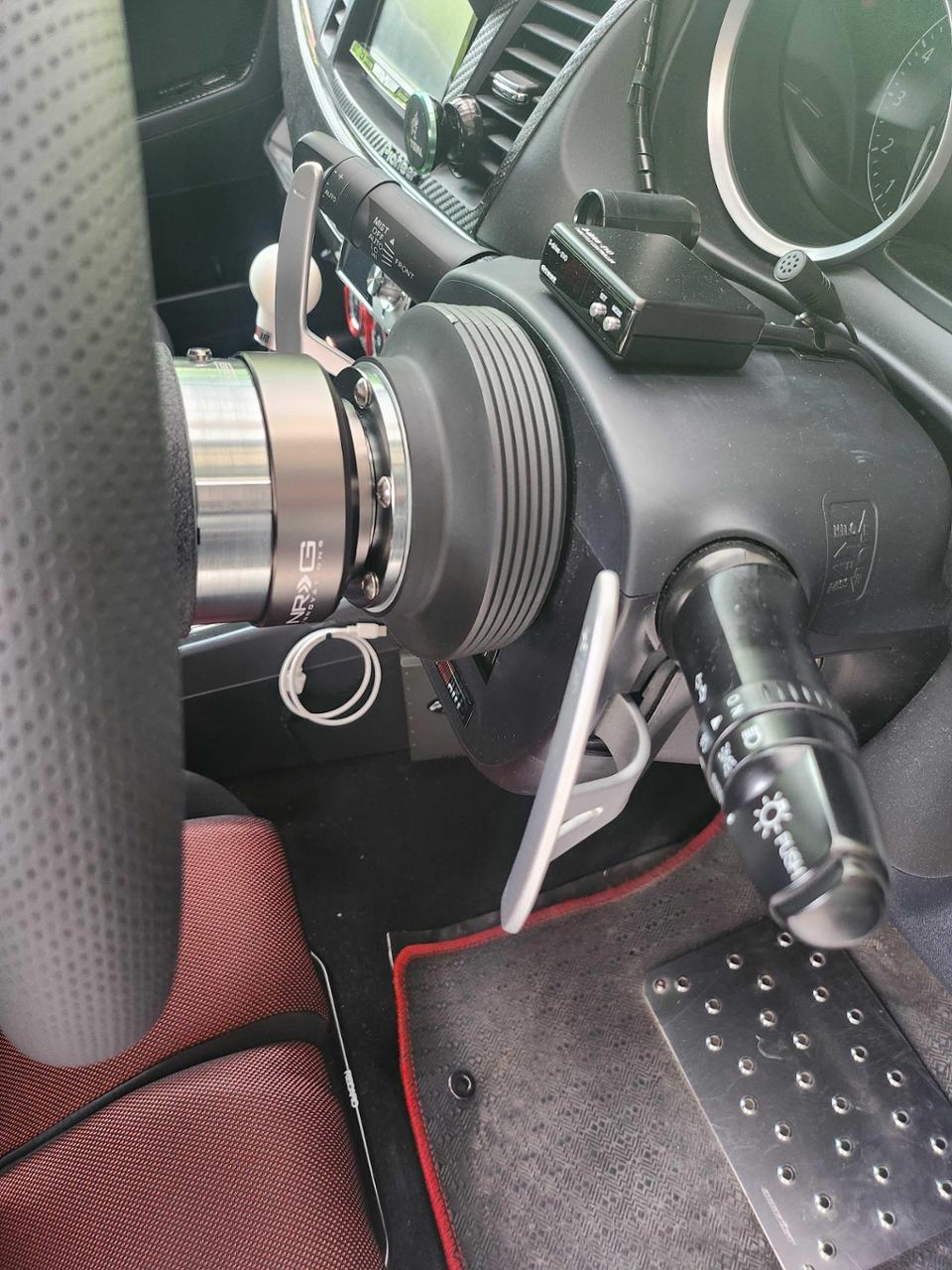 Works Bell ラフィックス専用ショートボスキット のパーツレビュー