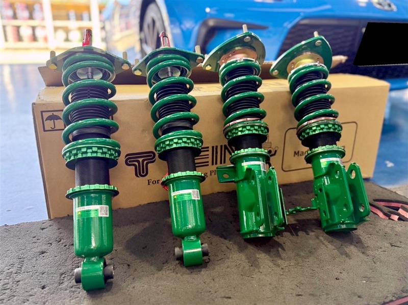 これだけカッコよくローダウンがキマると、次はホイールですね。全長